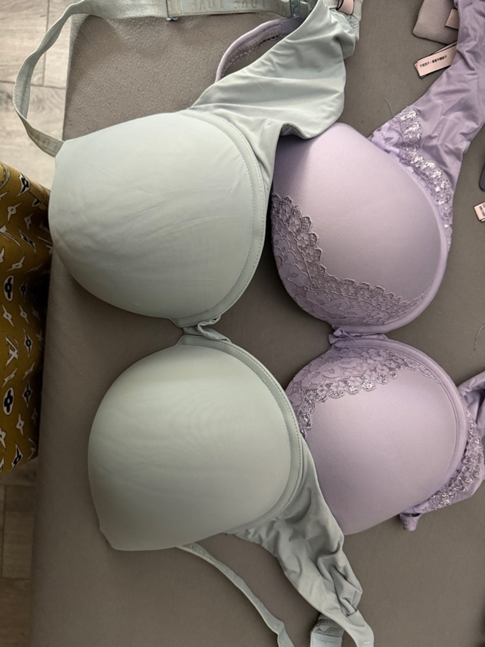 Victoria's Secret Smooth Padded Bra Duo in Lavender and Light Sage